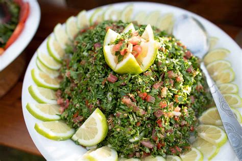Discover the Health Benefits of Lebanese Cuisine - A Must-Try!